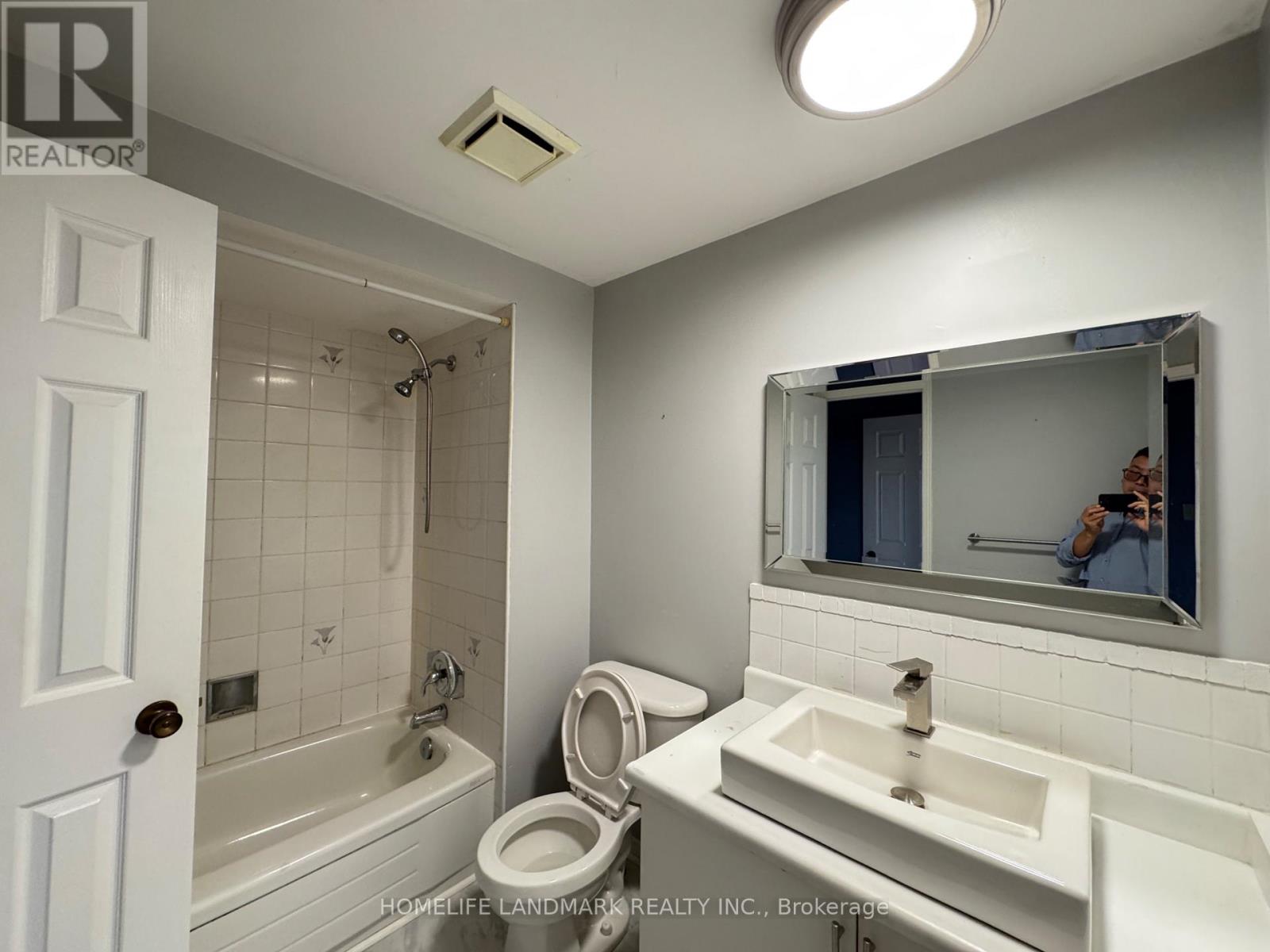 23 Wallace Drive, Barrie, Ontario  L4N 7E2 - Photo 22 - S13808392
