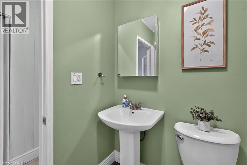 243 West 19th Street, Hamilton, Ontario  L9C 4J3 - Photo 21 - 40861040