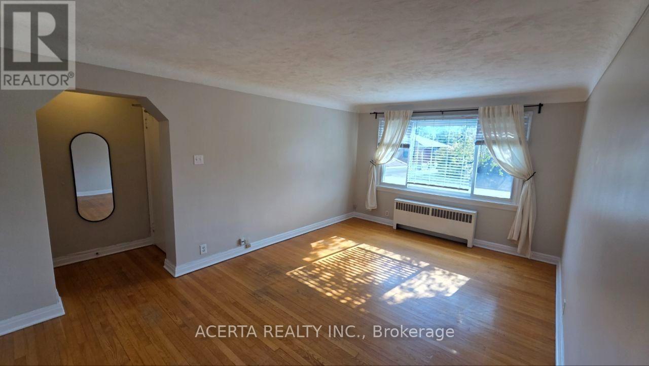 3 - 649 Cole Avenue S, Ottawa, Ontario  K2A 2B6 - Photo 3 - X13816800