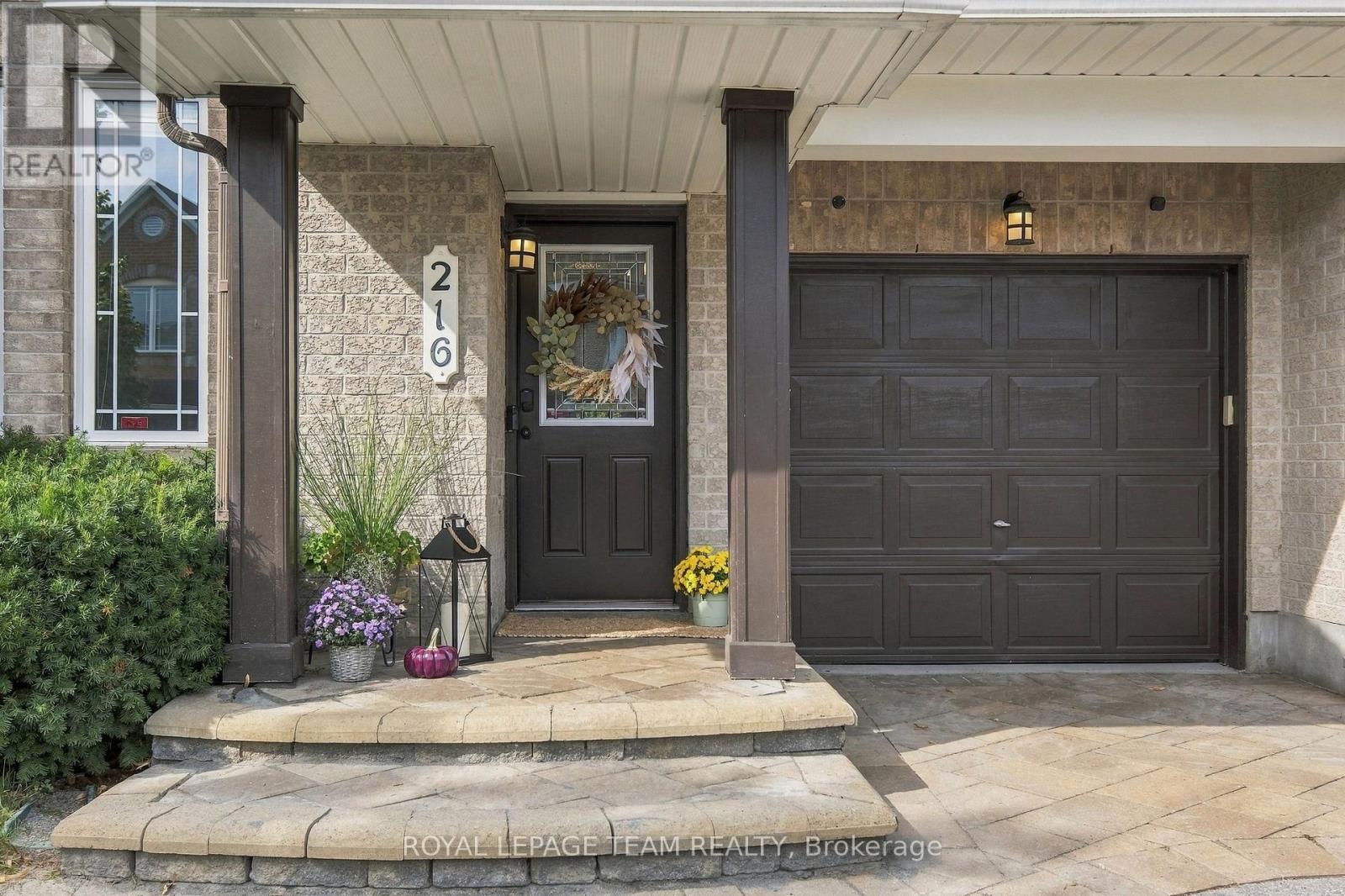 216 Sorento Street, Ottawa, Ontario  K2J 0B5 - Photo 2 - X13816806