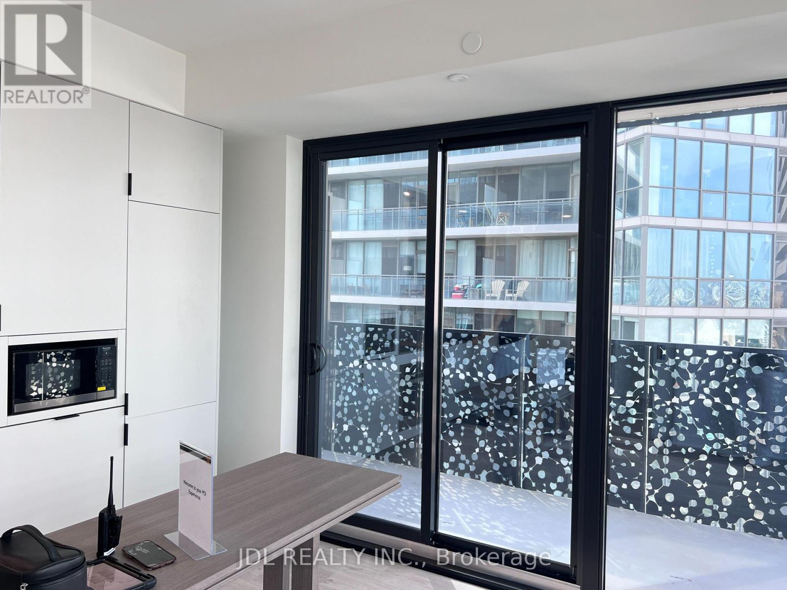 4009 - 55 Charles Street E, Toronto, Ontario  M4Y 0J1 - Photo 3 - C13816816