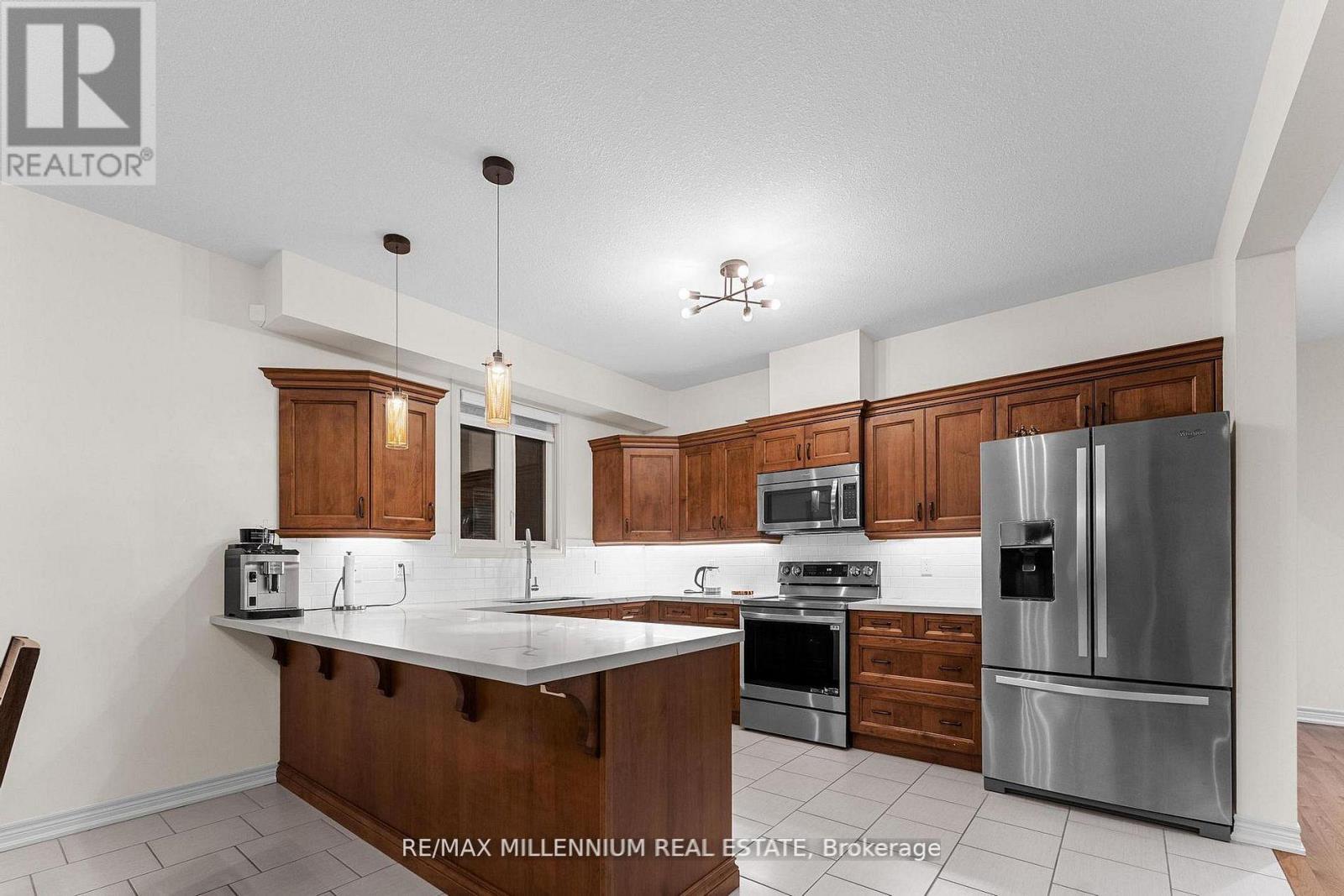 264 Patterson Street, New Tecumseth, Ontario  L0G 1A0 - Photo 11 - N13816776