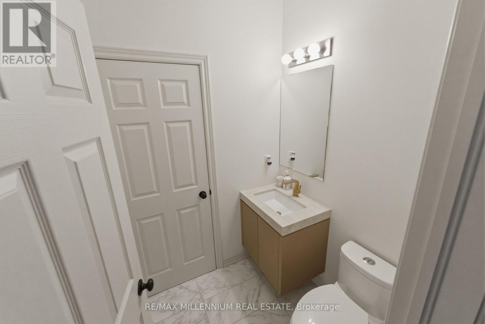 264 Patterson Street, New Tecumseth, Ontario  L0G 1A0 - Photo 38 - N13816776