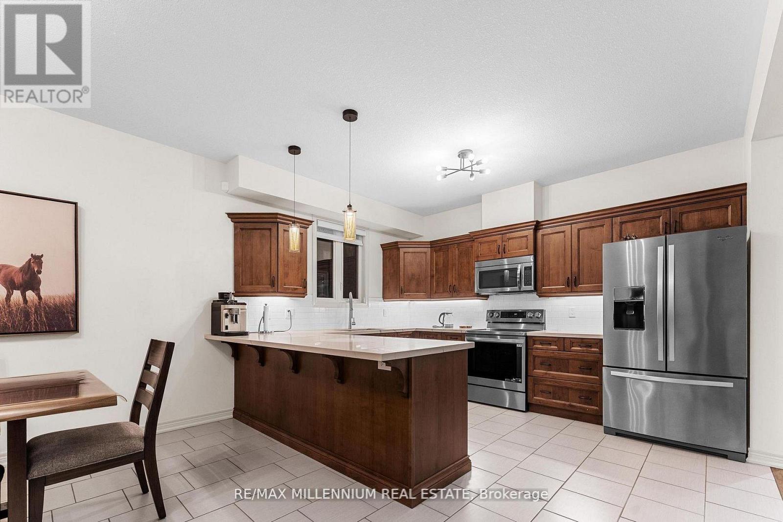 264 Patterson Street, New Tecumseth, Ontario  L0G 1A0 - Photo 6 - N13816776