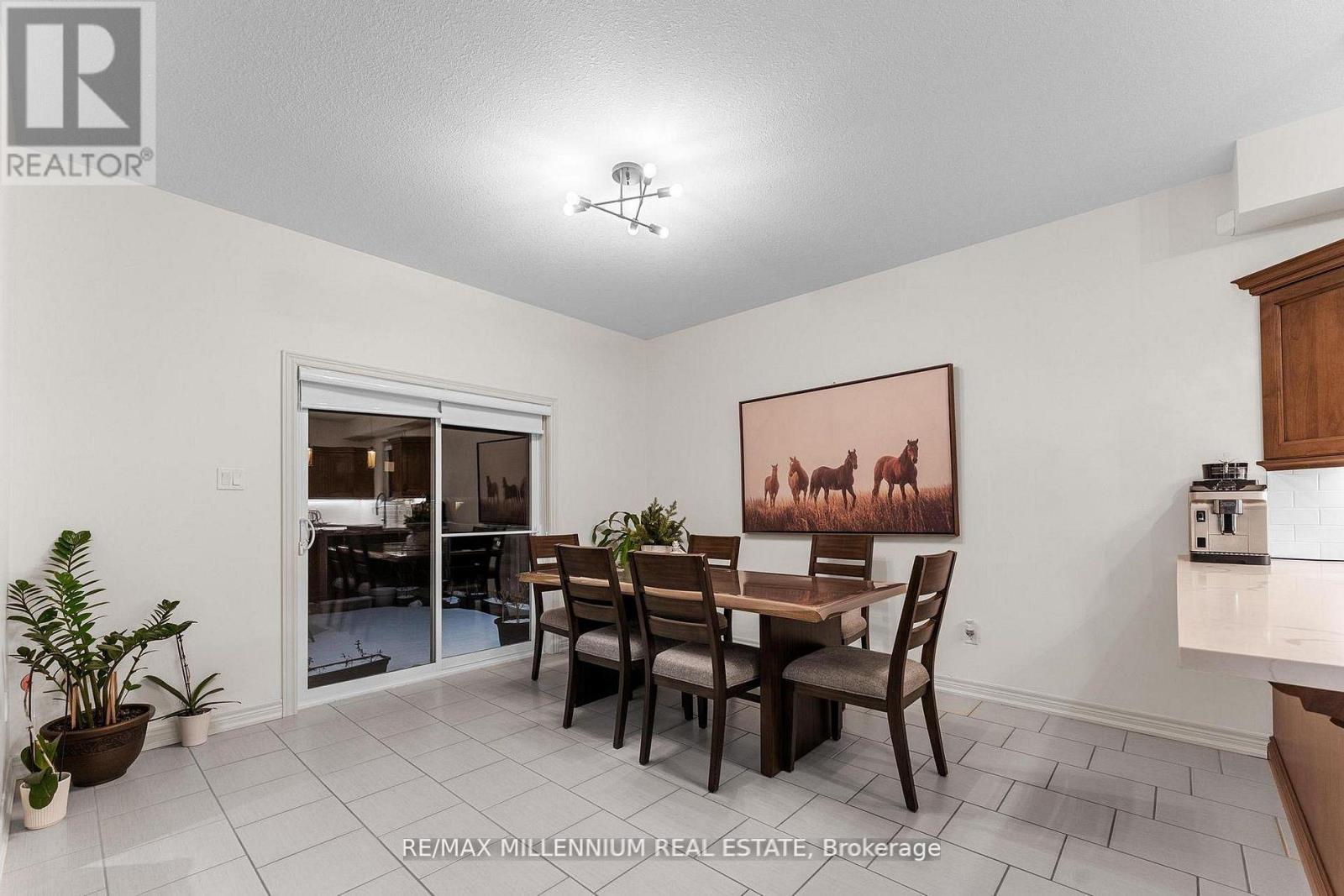 264 Patterson Street, New Tecumseth, Ontario  L0G 1A0 - Photo 8 - N13816776