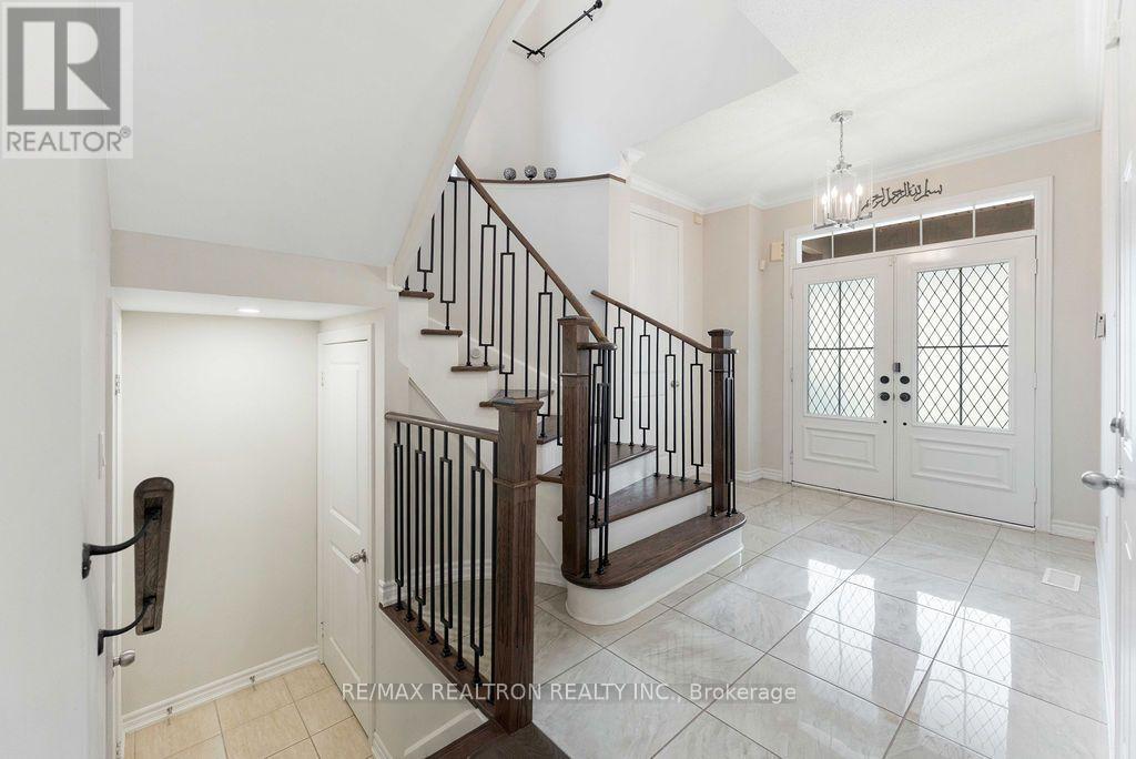 34 Vivian Creek Road, East Gwillimbury, Ontario  L0G 1M0 - Photo 25 - N13816804