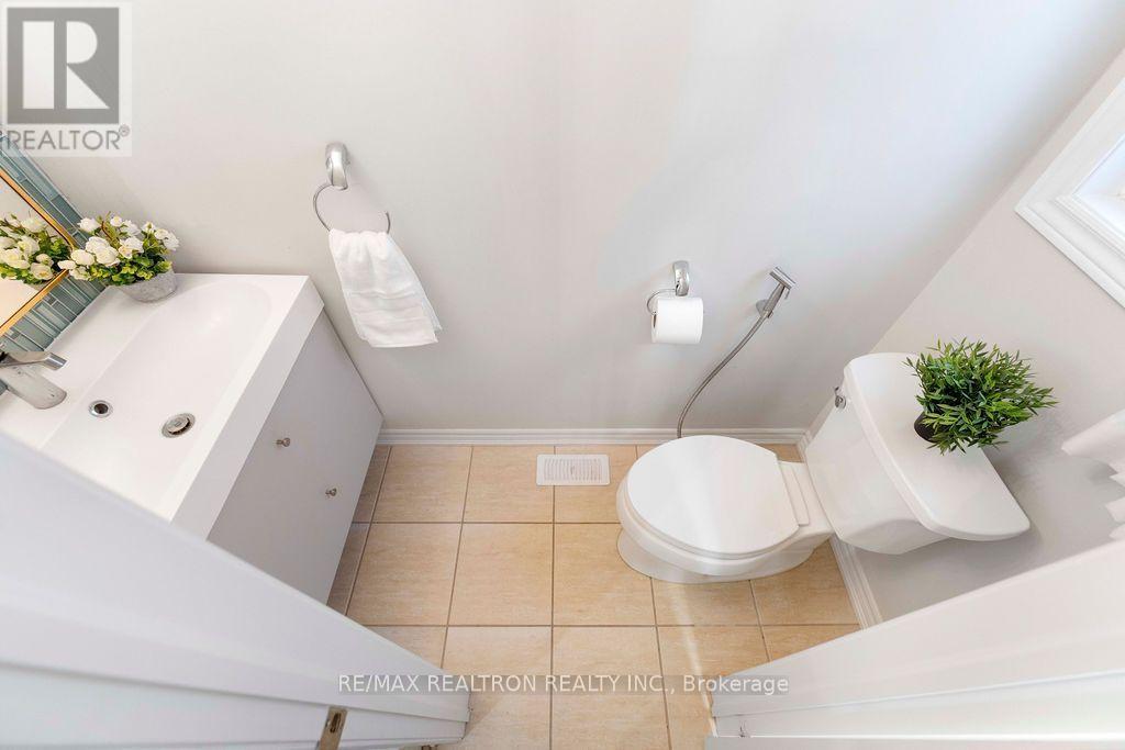 34 Vivian Creek Road, East Gwillimbury, Ontario  L0G 1M0 - Photo 26 - N13816804