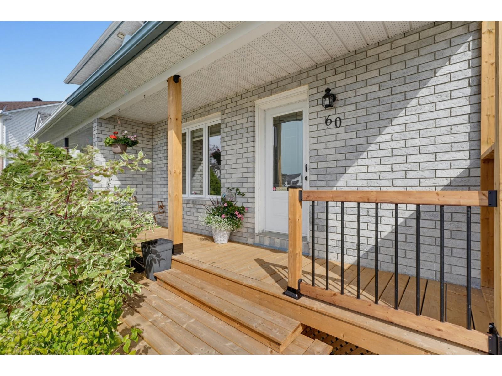 60 Rue de Chalifoux Gatineau (Gatineau) Quebec Canada J8R2M7 3