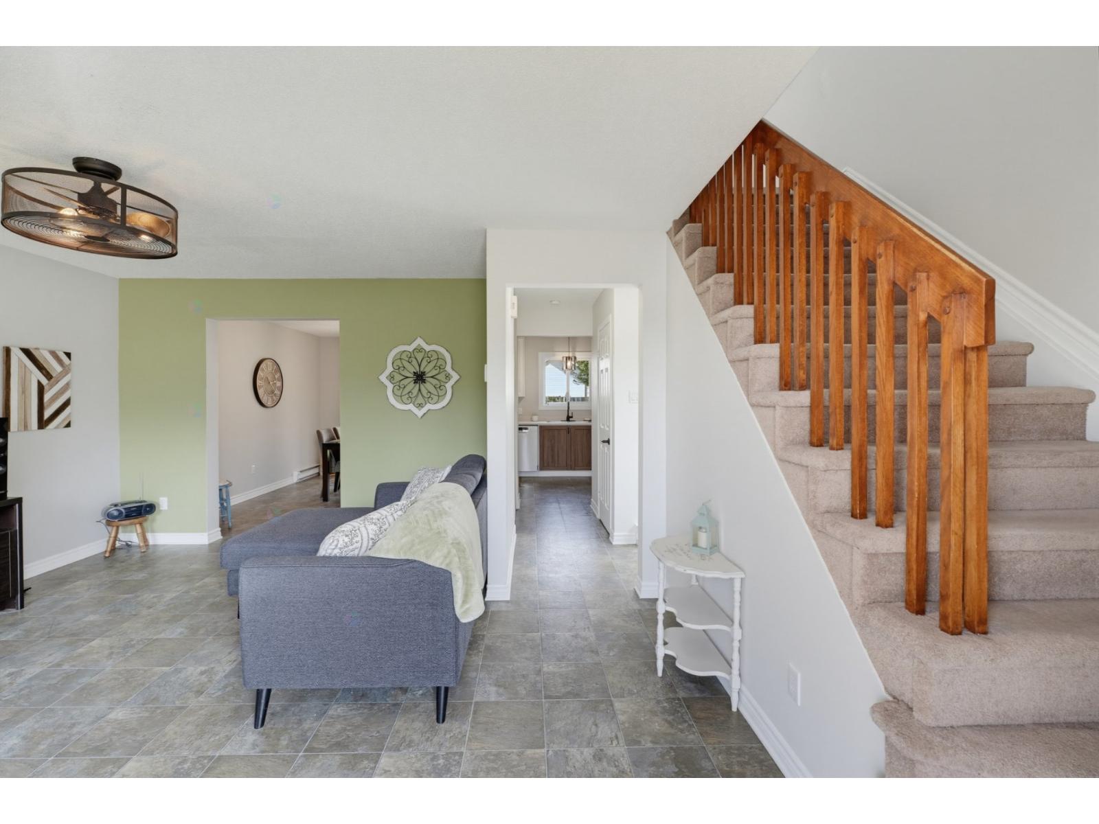 60 Rue de Chalifoux Gatineau (Gatineau) Quebec Canada J8R2M7 5