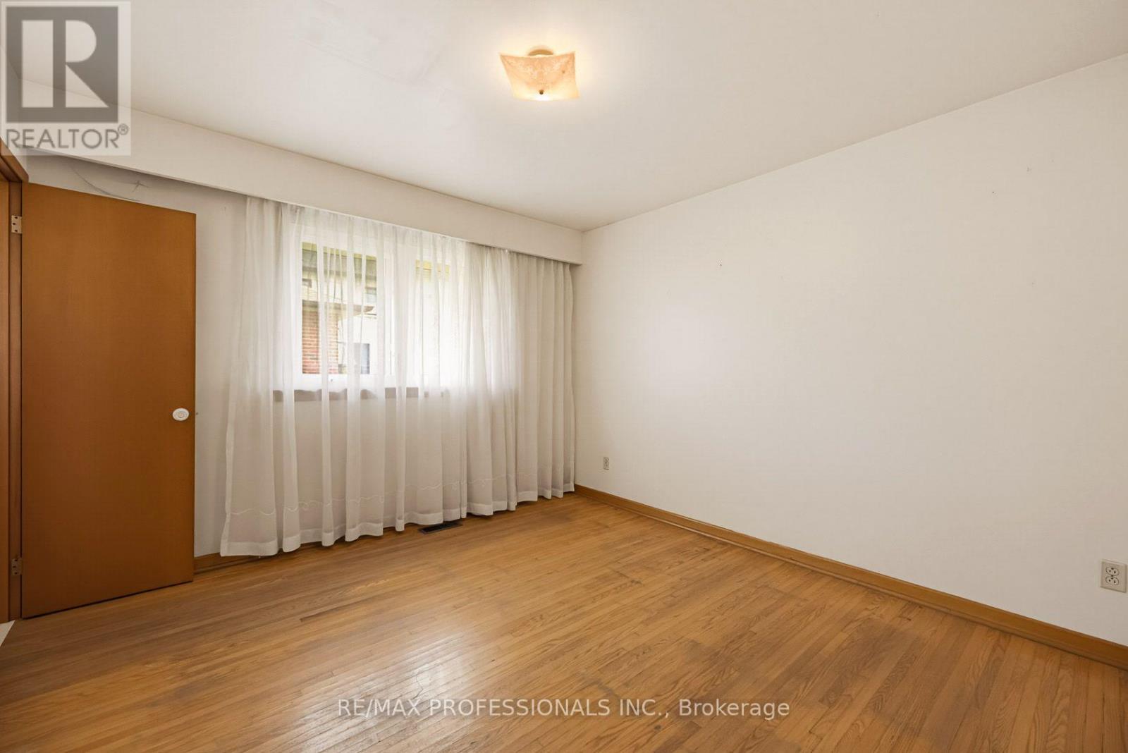 4038 Wilcox Road, Mississauga, Ontario  L4Z 1B7 - Photo 11 - W13816828