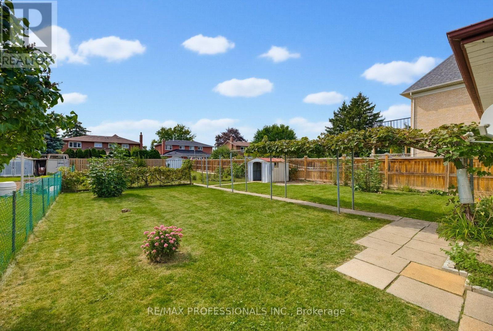 4038 Wilcox Road, Mississauga, Ontario  L4Z 1B7 - Photo 14 - W13816828
