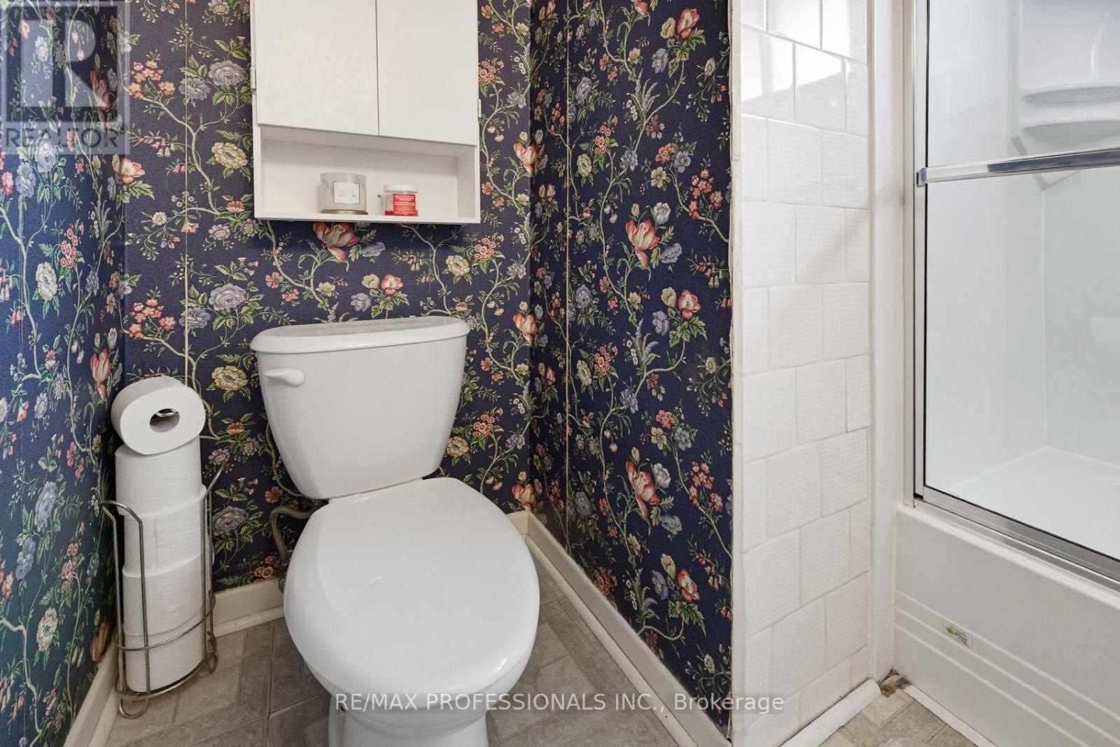 7540 Darcel Avenue, Mississauga, Ontario  L4T 2X9 - Photo 26 - W13816830