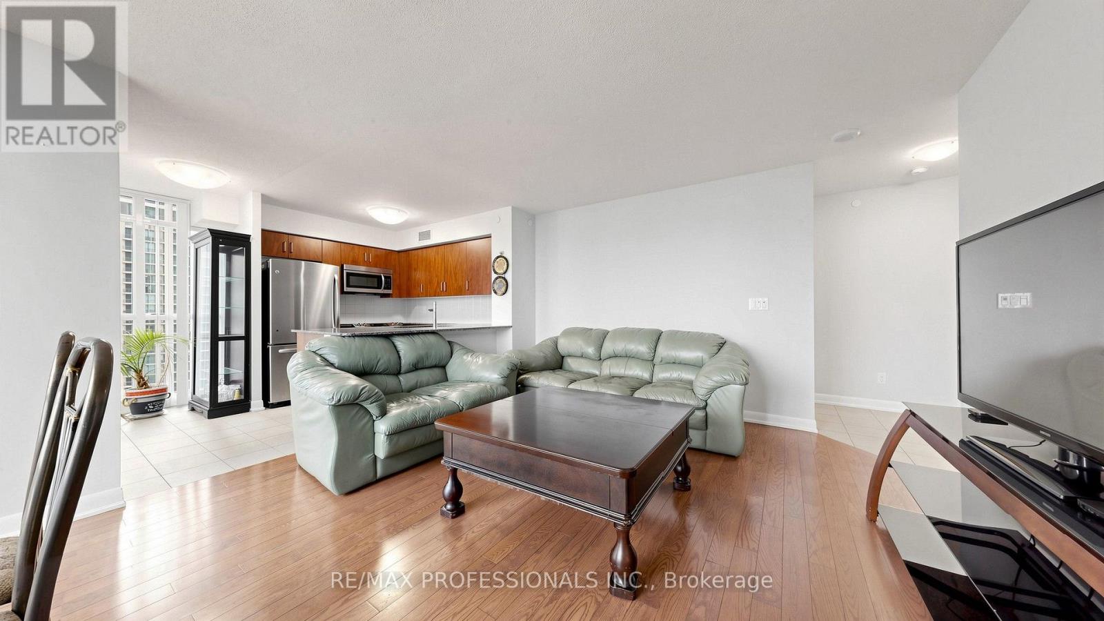 1710 - 205 Sherway Gardens Road, Toronto, Ontario  M9C 0A5 - Photo 11 - W13816832