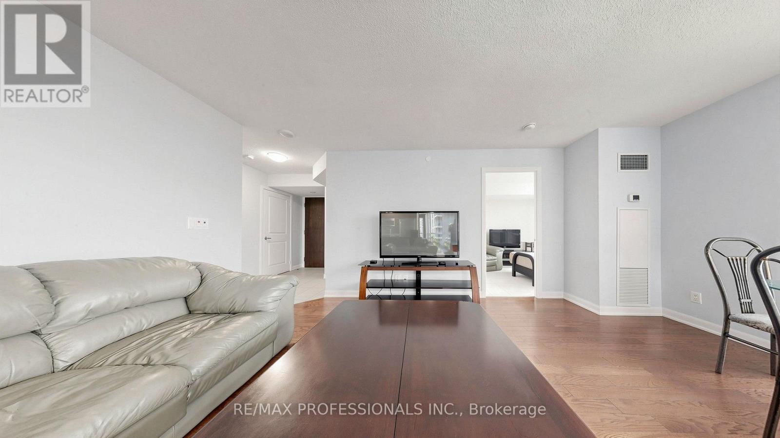 1710 - 205 Sherway Gardens Road, Toronto, Ontario  M9C 0A5 - Photo 16 - W13816832