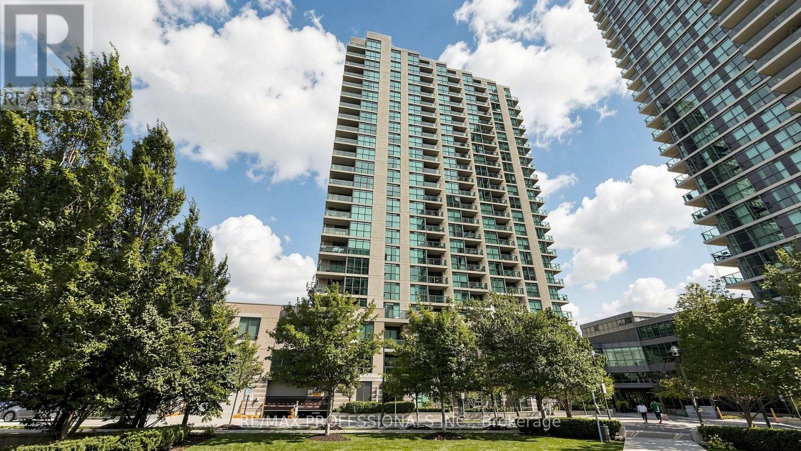 1710 - 205 Sherway Gardens Road, Toronto, Ontario  M9C 0A5 - Photo 2 - W13816832
