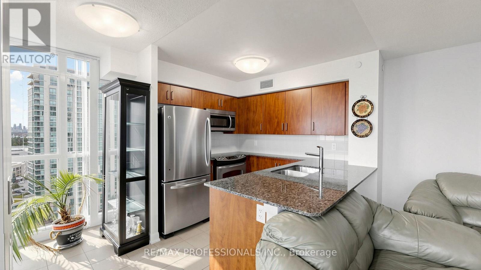 1710 - 205 Sherway Gardens Road, Toronto, Ontario  M9C 0A5 - Photo 22 - W13816832