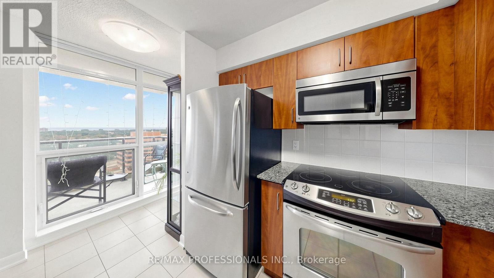 1710 - 205 Sherway Gardens Road, Toronto, Ontario  M9C 0A5 - Photo 26 - W13816832