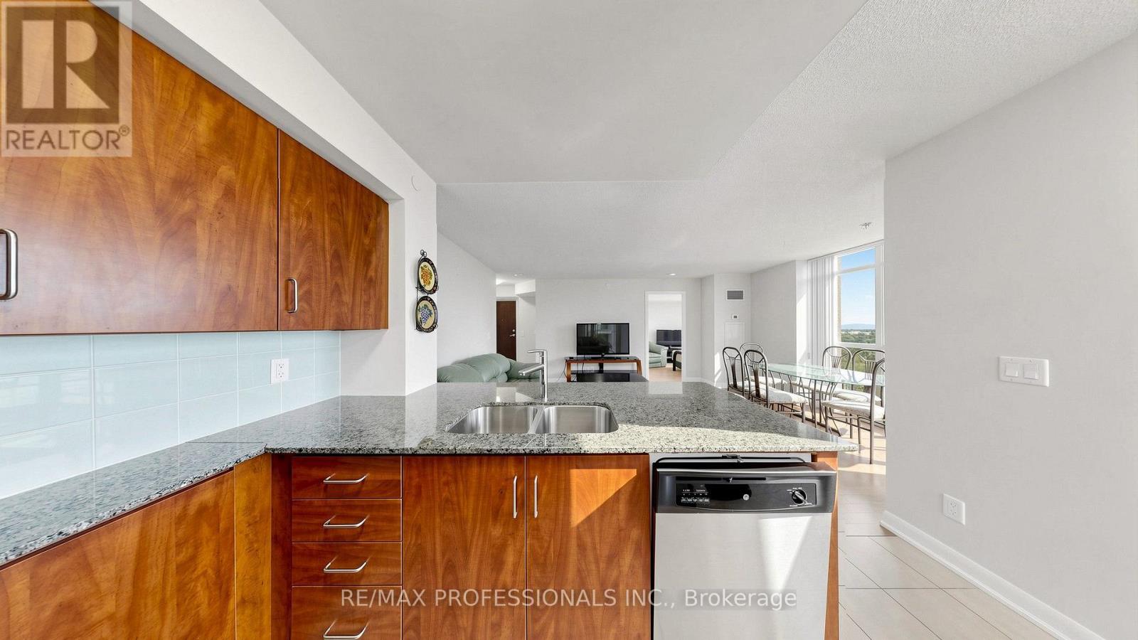 1710 - 205 Sherway Gardens Road, Toronto, Ontario  M9C 0A5 - Photo 27 - W13816832
