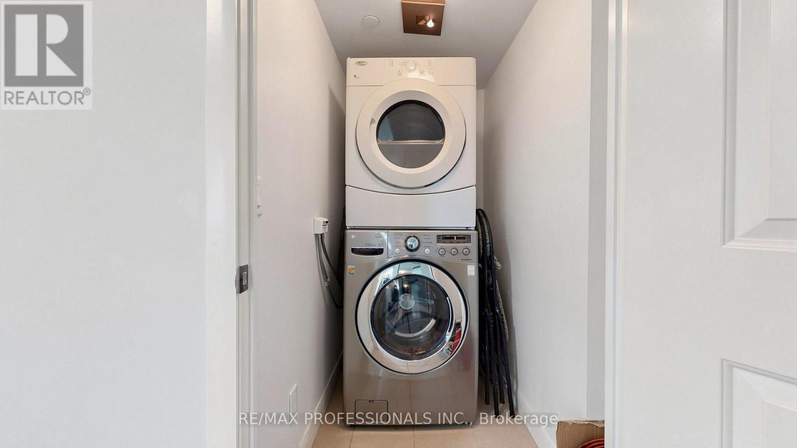 1710 - 205 Sherway Gardens Road, Toronto, Ontario  M9C 0A5 - Photo 43 - W13816832
