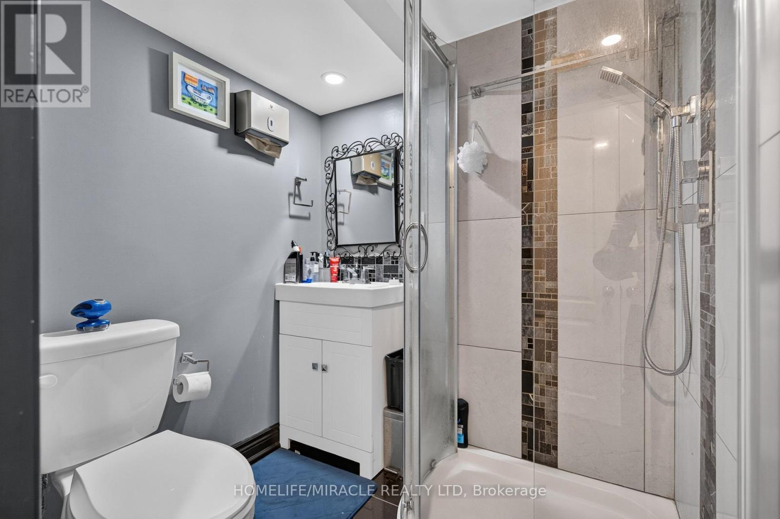 2 Jubilee Court, Brampton, Ontario  L6S 2H2 - Photo 24 - W13816842