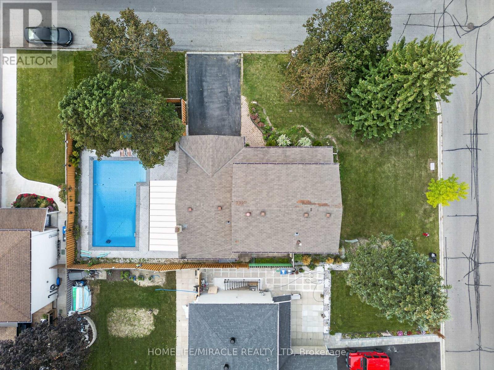 2 Jubilee Court, Brampton, Ontario  L6S 2H2 - Photo 4 - W13816842