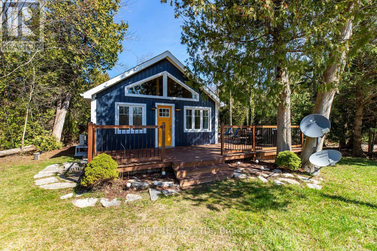 858 HOWDENVALE ROAD, South Bruce Peninsula, Ontario