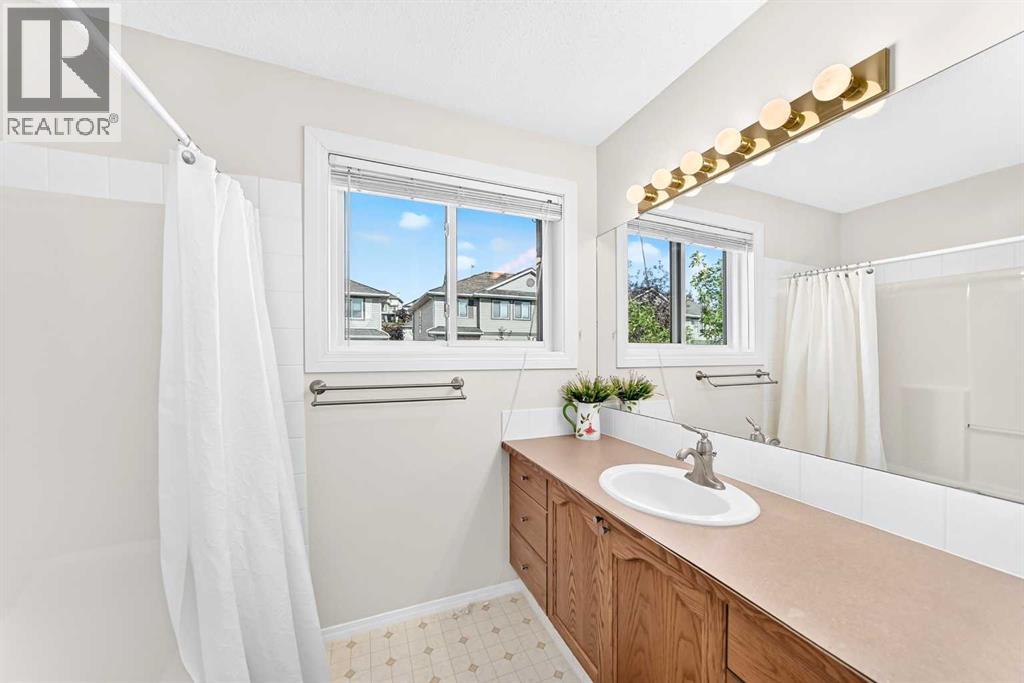 21 Rocky Vista Circle NW