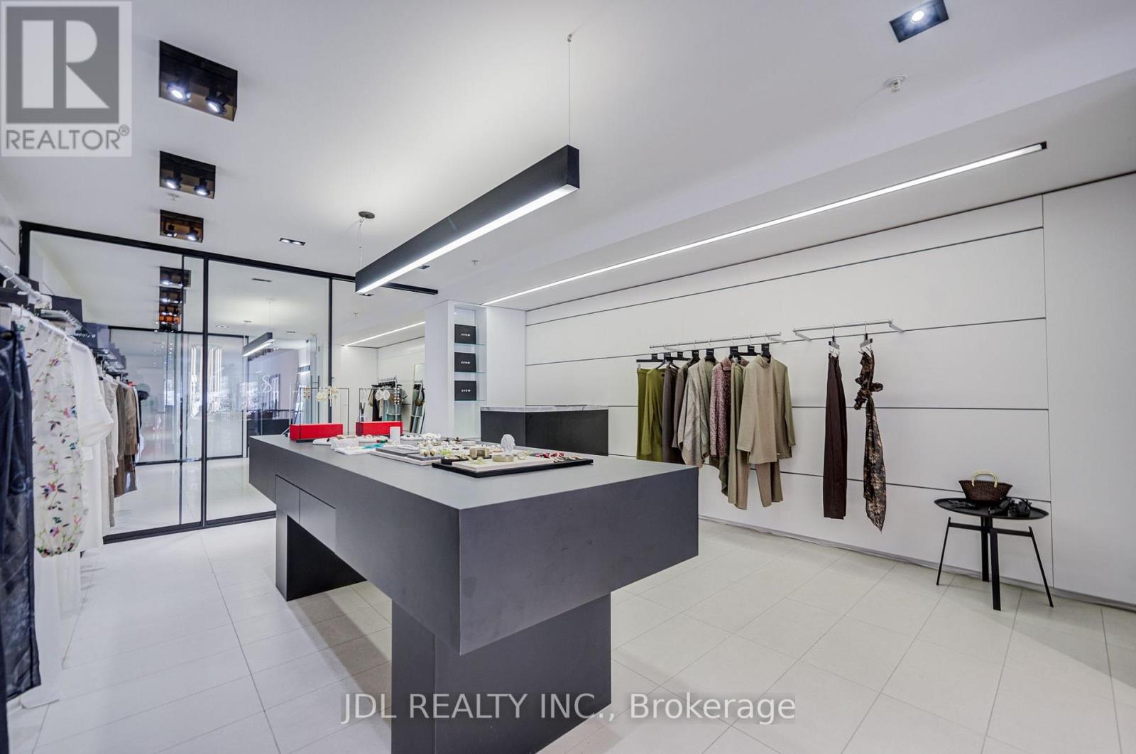 301 Davenport Road, Toronto, Ontario  M5R 1K5 - Photo 7 - C13816862