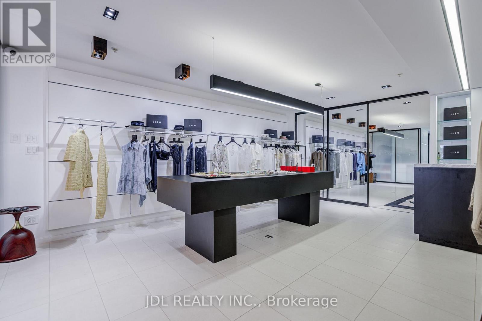 301 Davenport Road, Toronto, Ontario  M5R 1K5 - Photo 9 - C13816862