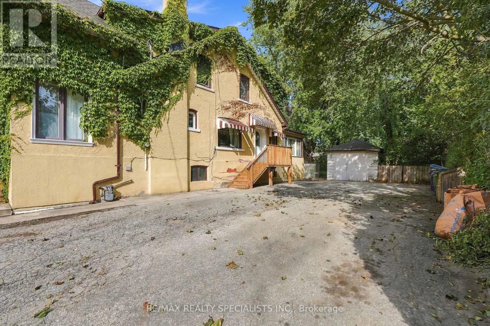 67 Twenty Seventh Street, Toronto, Ontario  M8W 2X2 - Photo 15 - W13816868