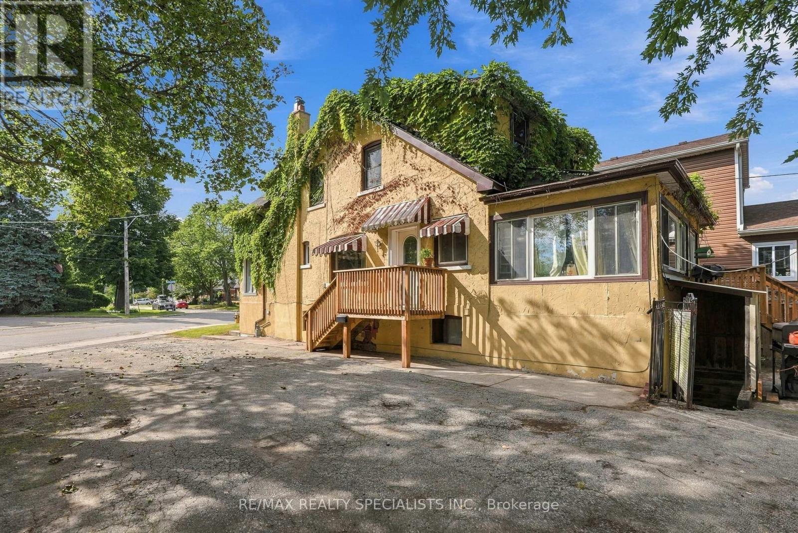 67 Twenty Seventh Street, Toronto, Ontario  M8W 2X2 - Photo 16 - W13816868