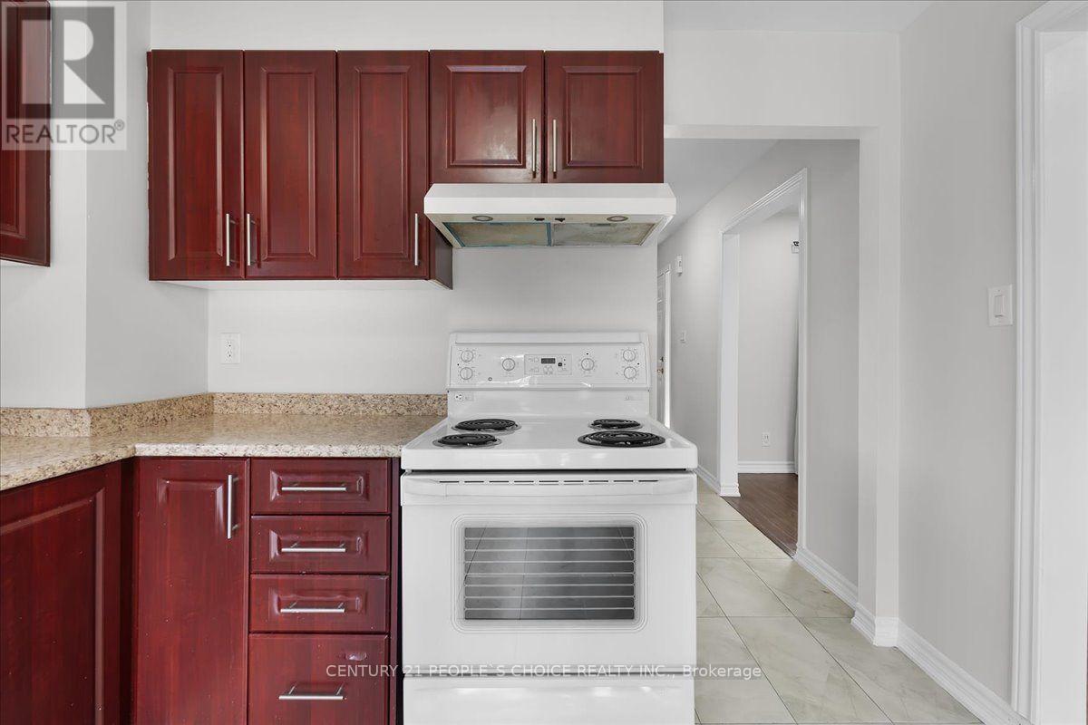 28 Beisel Court, Brampton, Ontario  L6Z 2R7 - Photo 10 - W13816870