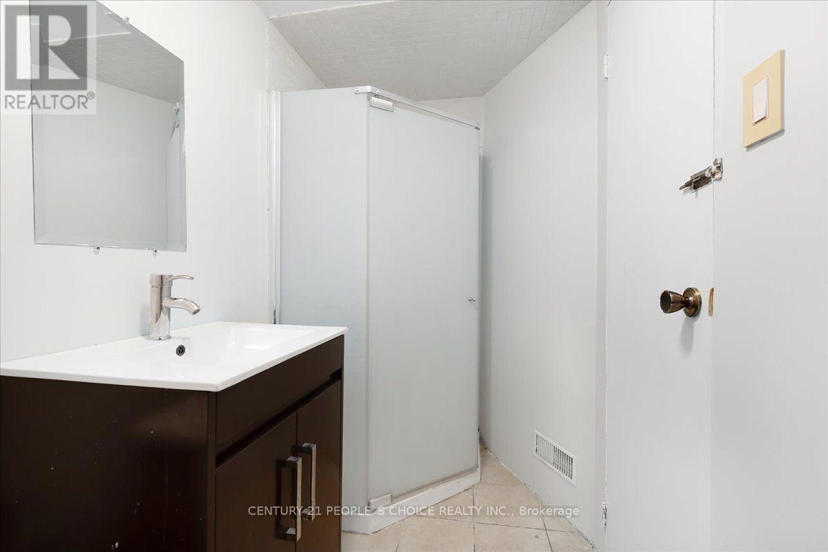 28 Beisel Court, Brampton, Ontario  L6Z 2R7 - Photo 29 - W13816870