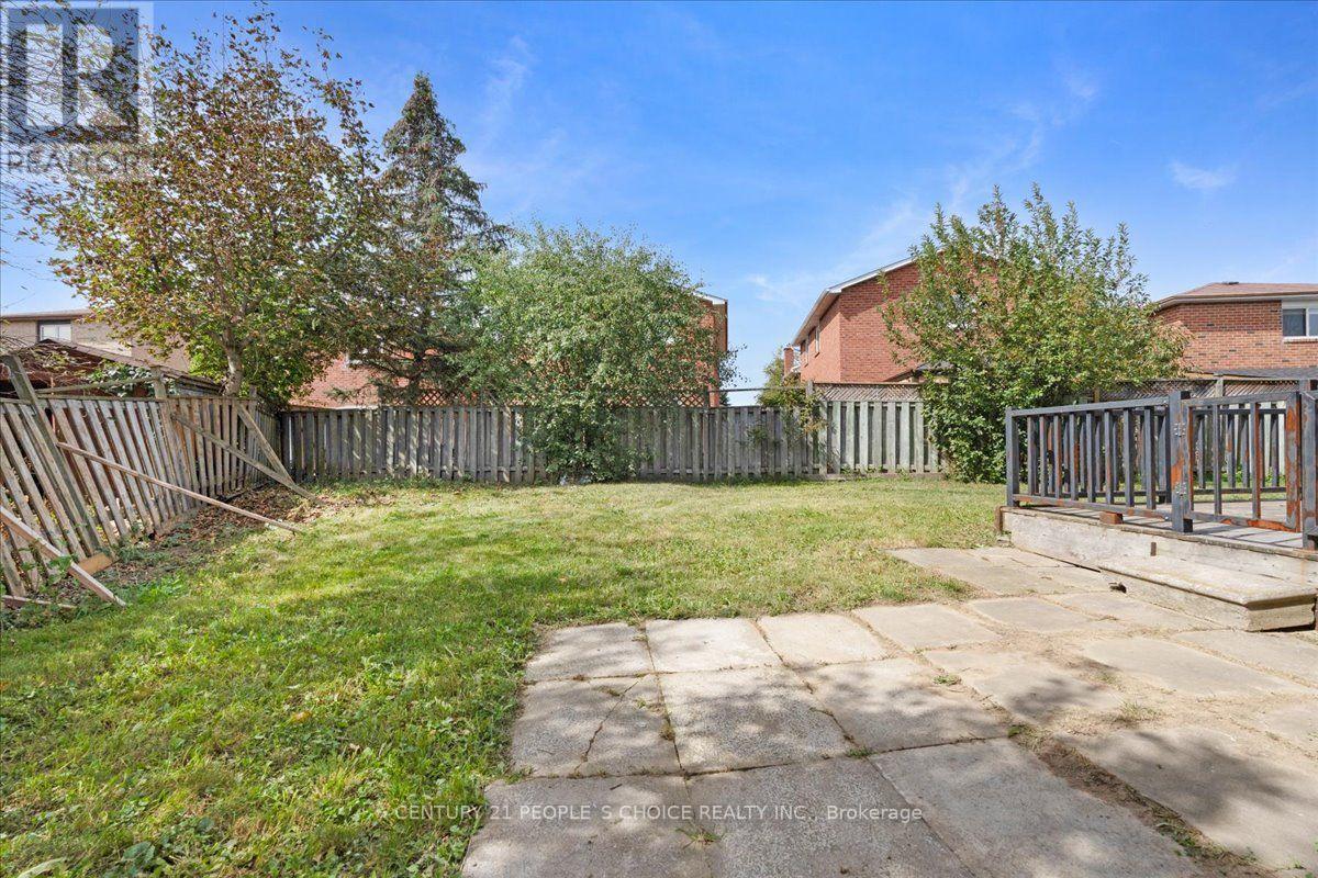 28 Beisel Court, Brampton, Ontario  L6Z 2R7 - Photo 33 - W13816870