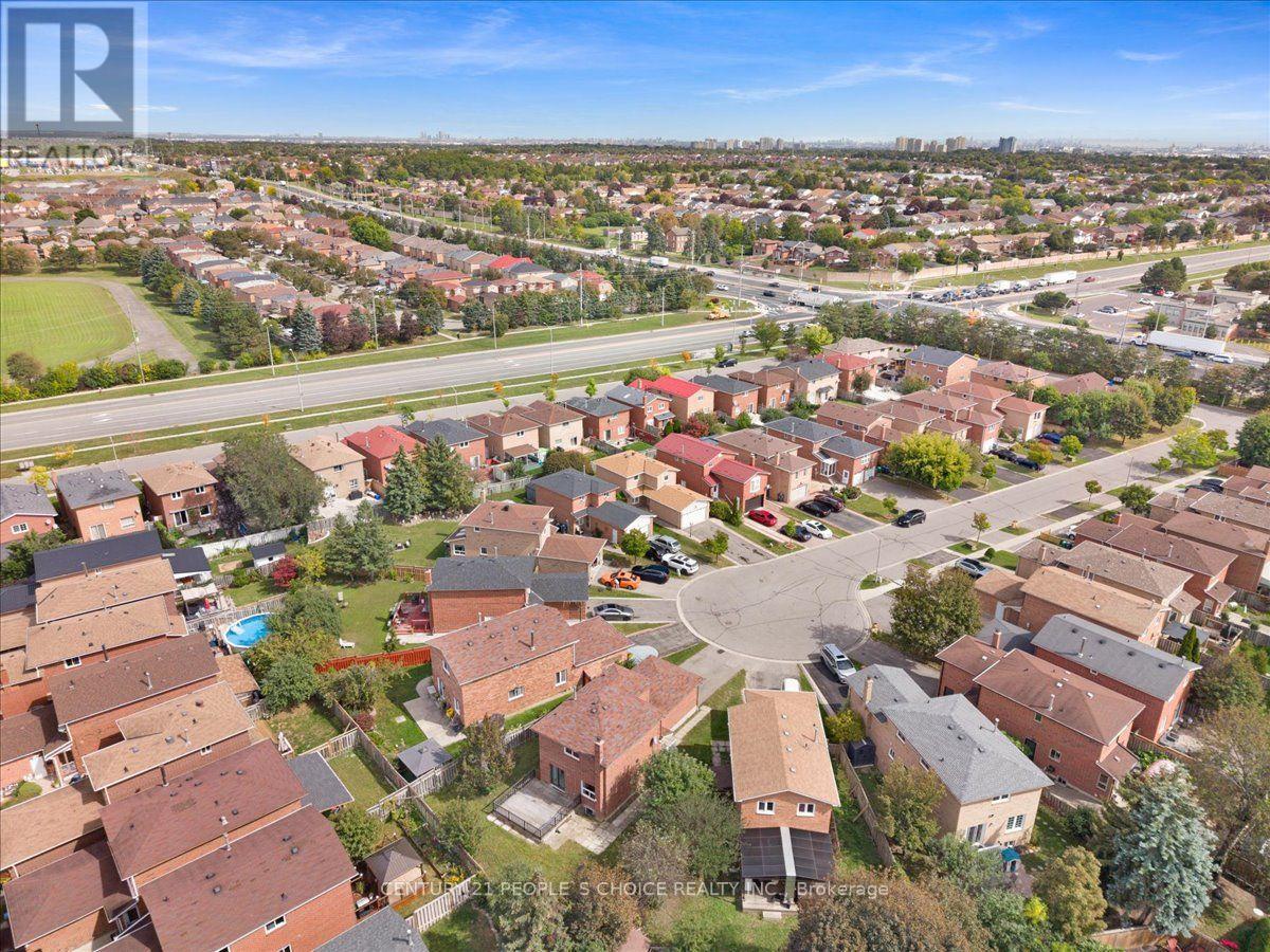 28 Beisel Court, Brampton, Ontario  L6Z 2R7 - Photo 39 - W13816870