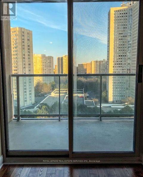 1104 - 70 ABSOLUTE AVENUE E
