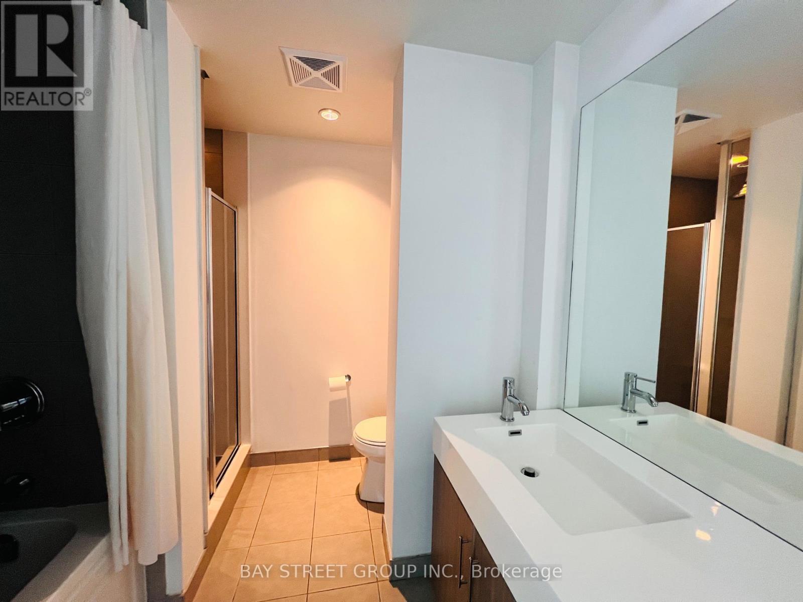 205 - 160 Vanderhoof Avenue, Toronto, Ontario  M4G 0B7 - Photo 13 - C13815882