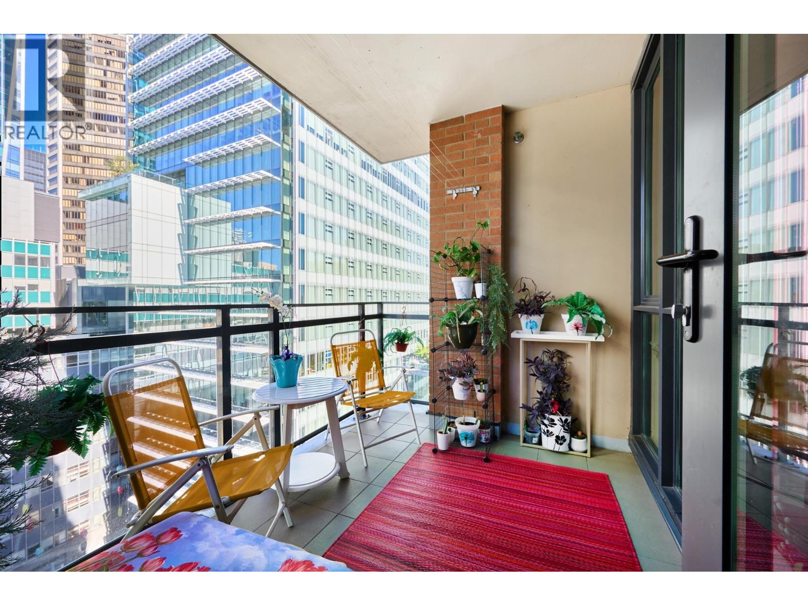 1805 788 RICHARDS STREET photo 17
