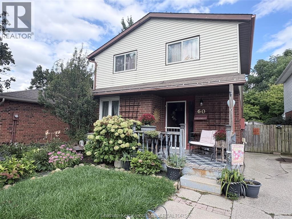 60 COPPERFIELD CRESCENT, Chatham, Ontario