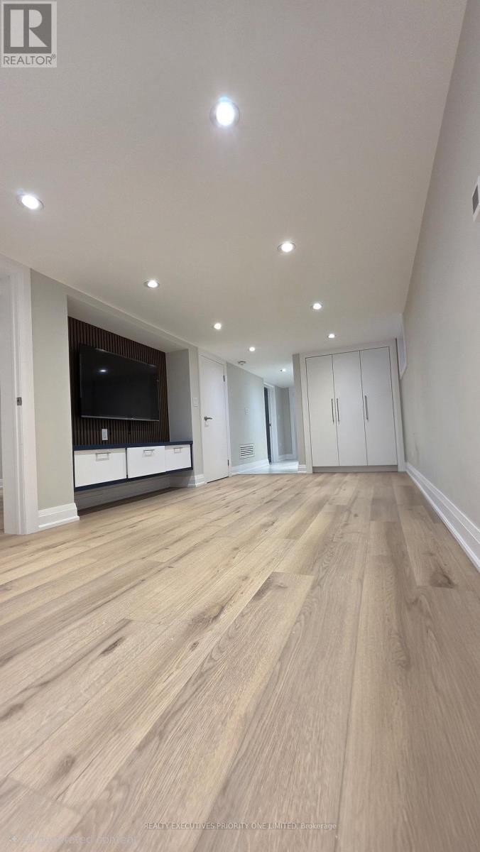 Basement - 10 Lascelles Boulevard, Toronto, Ontario  M4V 2B5 - Photo 4 - C13816532