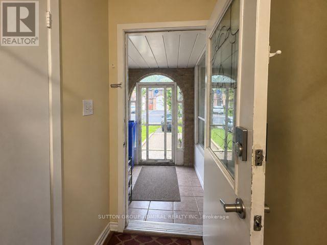 168 Mabley Crescent, Vaughan, Ontario  L4J 2Z8 - Photo 2 - N13812662