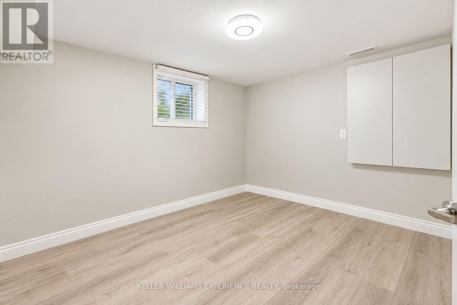 11 Barbara Avenue, Oro-Medonte, Ontario  L0L 2E0 - Photo 26 - S13816610