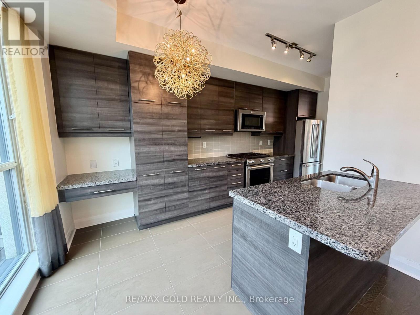 5 - 150 Little Creek Road, Mississauga, Ontario  L5R 0E9 - Photo 6 - W13816348
