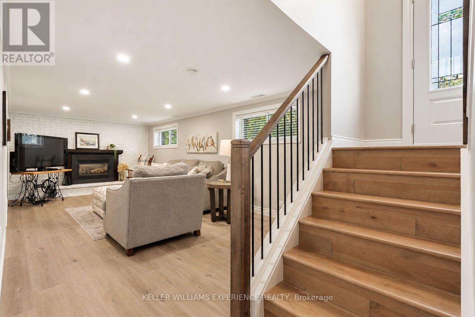 11 Barbara Avenue, Oro-Medonte, Ontario  L0L 2E0 - Photo 20 - S13816610
