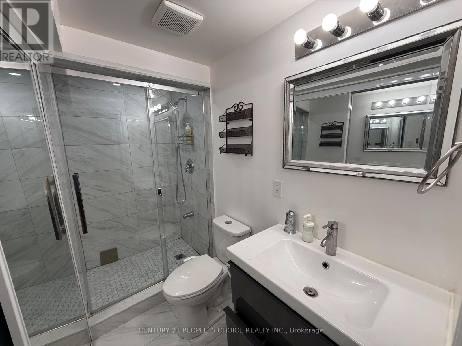 135 Ural Circle, Brampton, Ontario  L6R 1J6 - Photo 25 - W13816586
