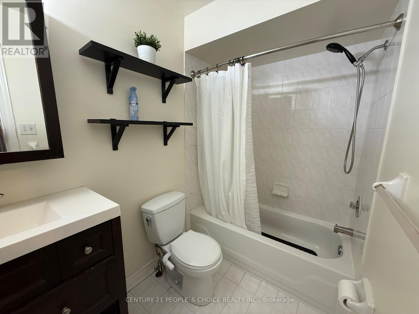 135 Ural Circle, Brampton, Ontario  L6R 1J6 - Photo 32 - W13816586