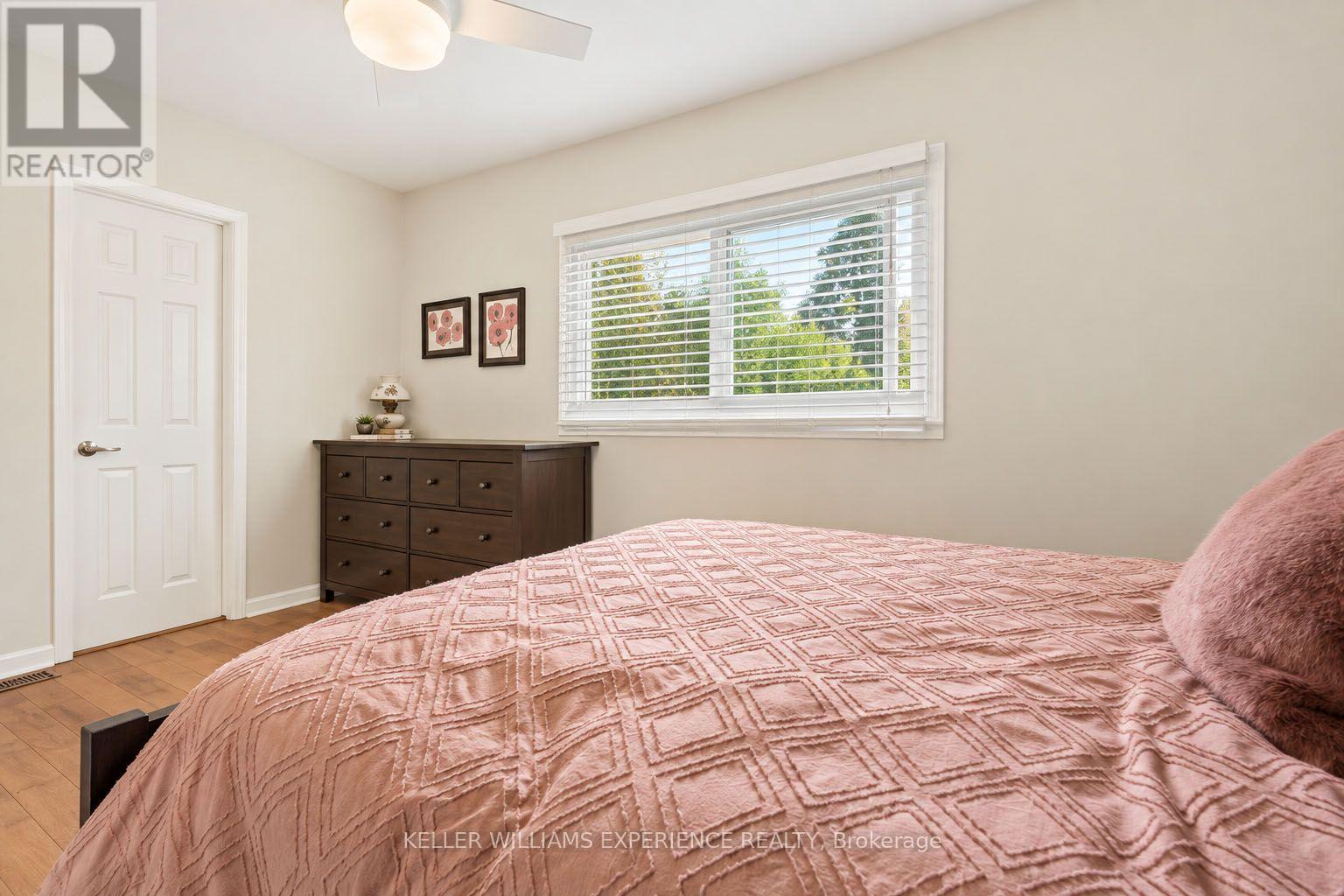 11 Barbara Avenue, Oro-Medonte, Ontario  L0L 2E0 - Photo 14 - S13816610