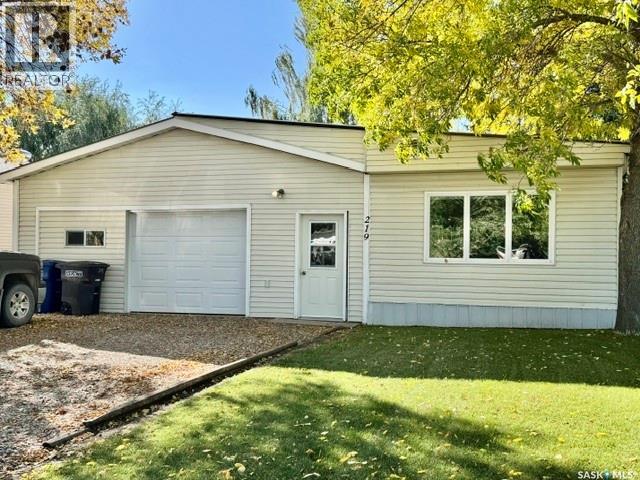 219 13th STREET, Humboldt, Saskatchewan
