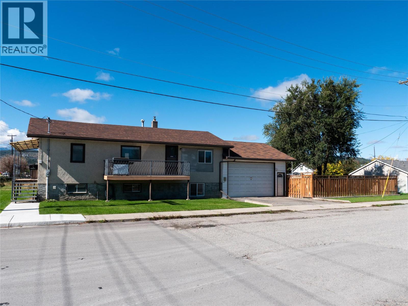 1510 4th Street N, Cranbrook, British Columbia