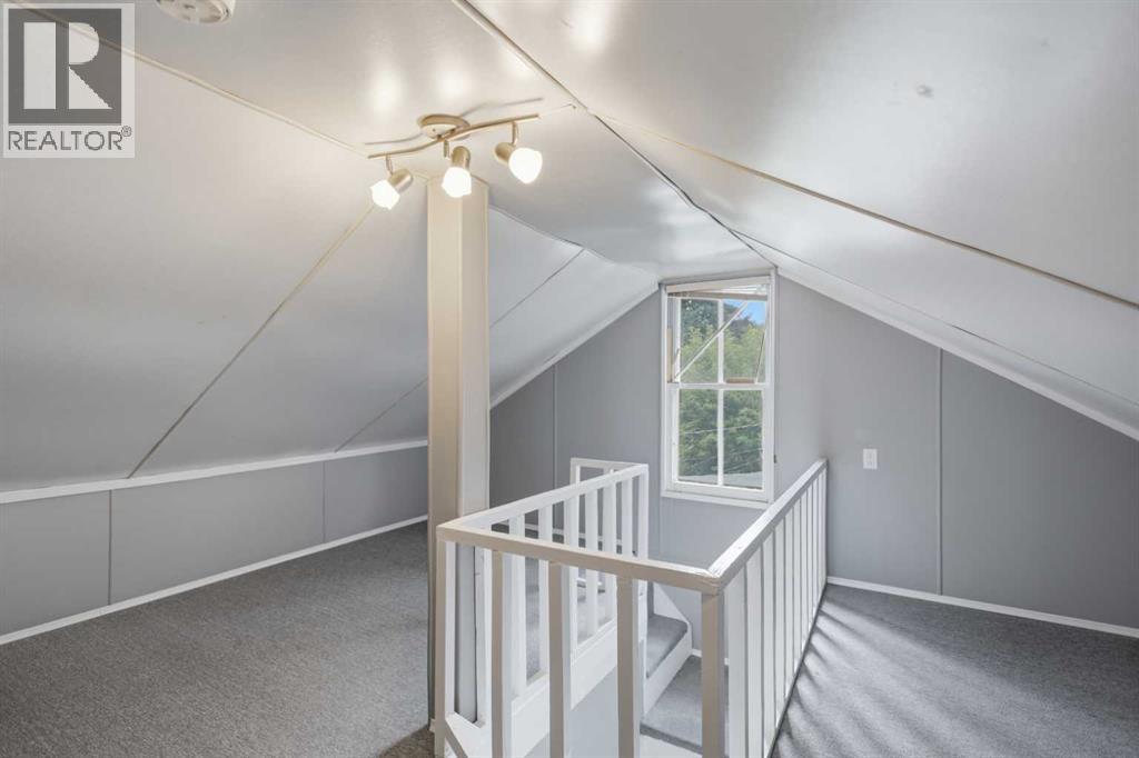 5011 54 Ave photo 18